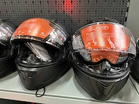 Vinz diverse modellen en maten motorhelmen (4x) - afbeelding 1 van  8