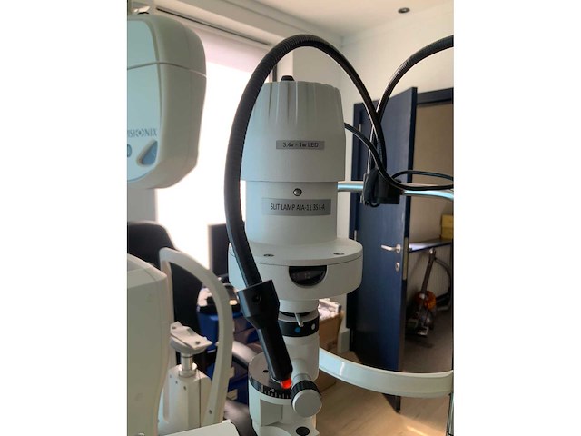 Visionix vx70 slitlamp - afbeelding 2 van  14