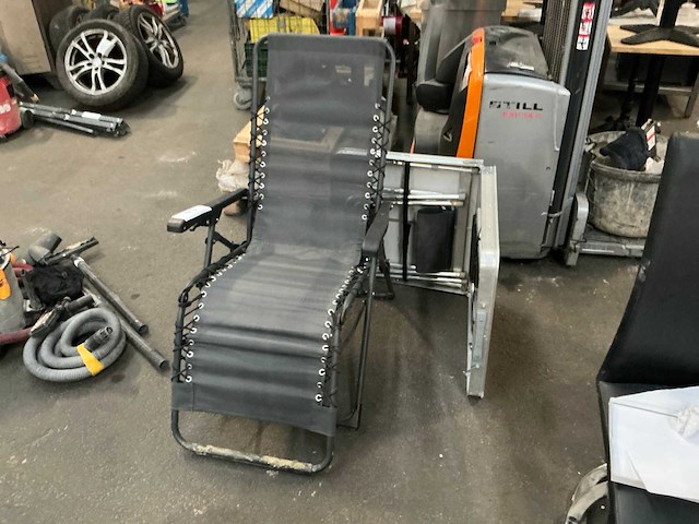 Visserstoel en opplooibare tafel - afbeelding 1 van  5