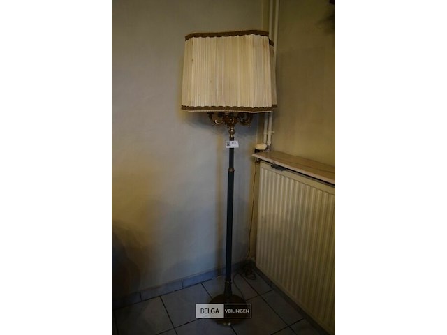 Vitage staande lamp - afbeelding 1 van  3