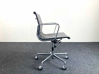 Vitra - aluminium chair ea117 - - vergaderstoel - afbeelding 2 van  28