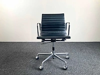 Vitra - aluminium chair ea117 - - vergaderstoel