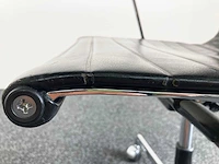 Vitra - aluminium chair ea117 - - vergaderstoel - afbeelding 16 van  28