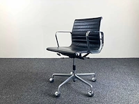 Vitra - aluminium chair ea117 - - vergaderstoel - afbeelding 12 van  28