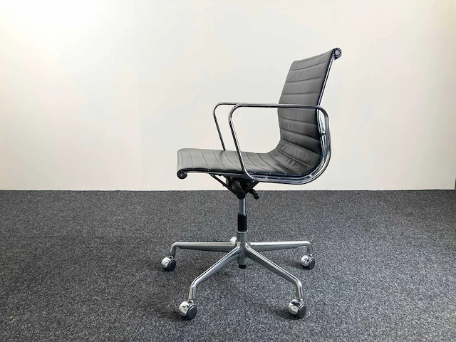 Vitra - aluminium chair ea117 - - vergaderstoel - afbeelding 22 van  28