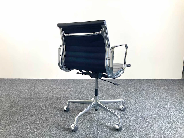 Vitra - aluminium chair ea117 - - vergaderstoel - afbeelding 27 van  28