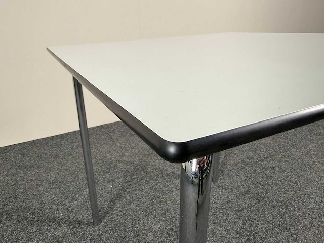 Vitra - bijzettafel - afbeelding 3 van  5