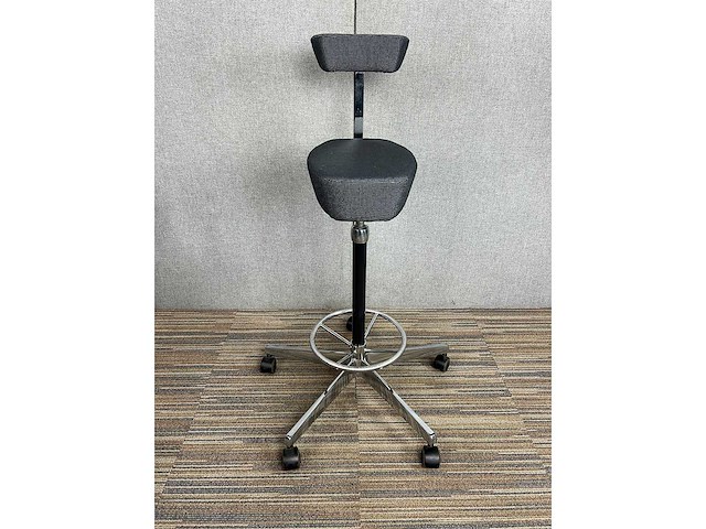 Vitra - nelson perch - kruk - stool - afbeelding 3 van  8