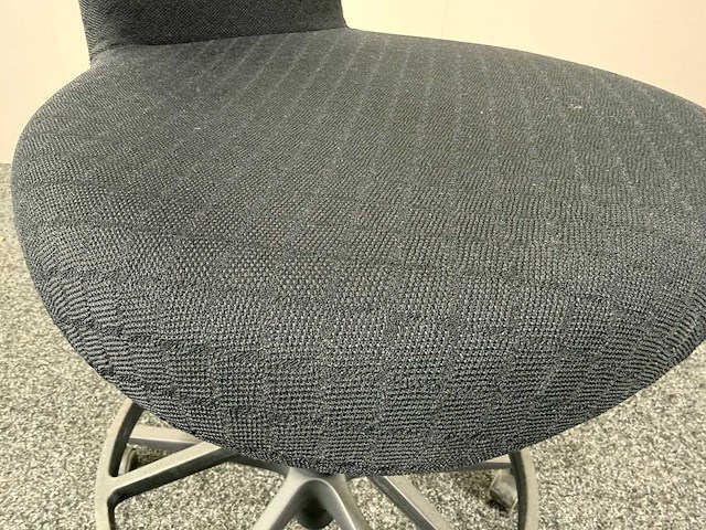 Vitra - pivot - bureaustoel - afbeelding 6 van  6