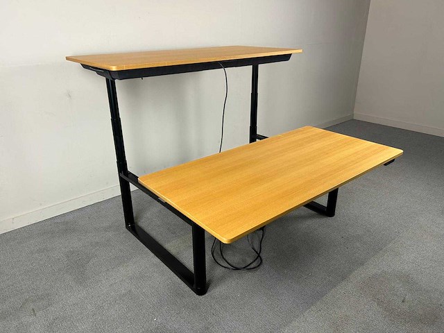 Vitra - vitra elektrische zit-sta dubbele workbench - bureau - afbeelding 9 van  10