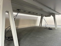 Vitra - werkeiland - desktables - afbeelding 7 van  11
