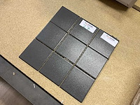 Vitra antraciet 10x10 cm mozaïek tegel 100 m² - afbeelding 3 van  3