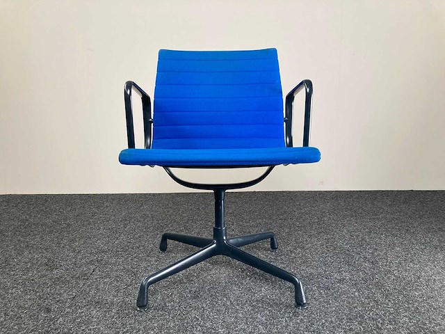 Vitra ea208 - alu chair - vergaderstoel - afbeelding 9 van  11