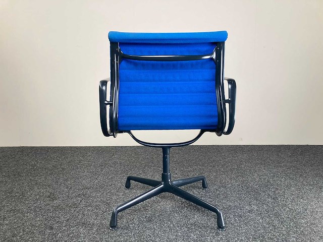 Vitra ea208 - alu chair - vergaderstoel - afbeelding 3 van  5