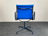 Vitra ea208 - alu chair - vergaderstoel - afbeelding 3 van  5