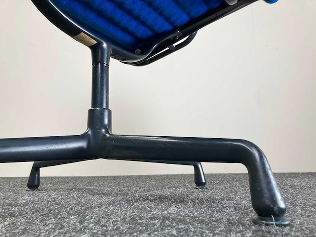 Vitra ea208 - alu chair - vergaderstoel - afbeelding 4 van  17