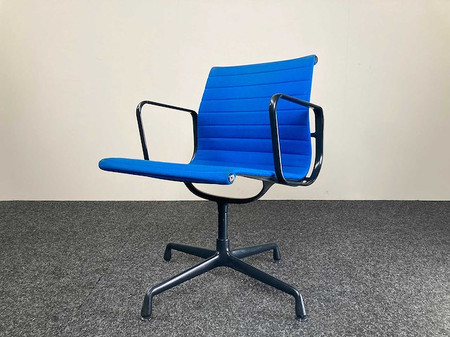 Vitra ea208 - alu chair - vergaderstoel - afbeelding 1 van  15