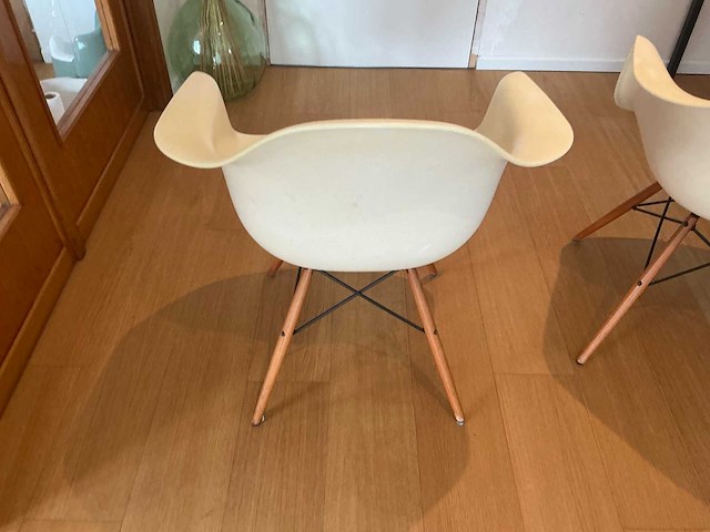 Vitra eames daw eetkamerstoel (2x) - afbeelding 2 van  6