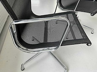 Vitra eames design stoel - afbeelding 3 van  5