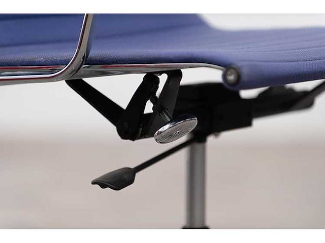 Vitra eames ea119 - stoel - afbeelding 2 van  19