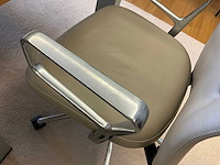 Vitra id trim design bureaustoel (6x) + wilkhahn vergadertafel - afbeelding 22 van  34