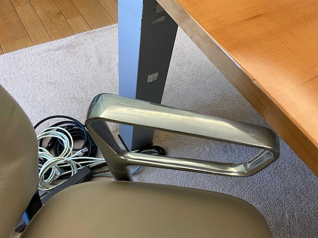 Vitra id trim design bureaustoel (6x) + wilkhahn vergadertafel - afbeelding 28 van  34