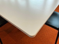 Vitra vergadertafel met stekkerblok - afbeelding 4 van  8