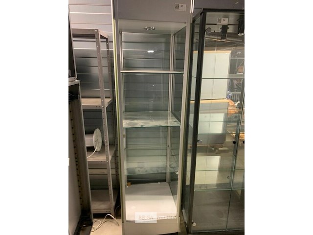 Vitrine kast zonder deur, met glazen leggers en verlichting - afbeelding 1 van  2