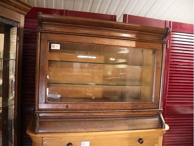 Vitrine kast - afbeelding 1 van  4