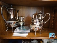 Vitrine met inhoud - afbeelding 11 van  32