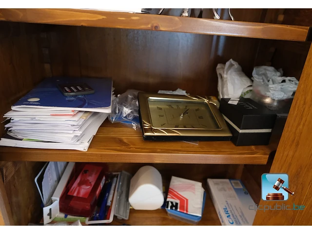 Vitrine met inhoud - afbeelding 13 van  32