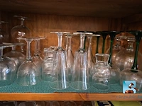 Vitrine met inhoud - afbeelding 16 van  32