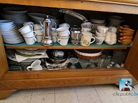 Vitrine met inhoud - afbeelding 19 van  32