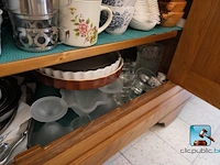 Vitrine met inhoud - afbeelding 24 van  32