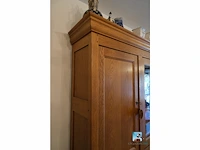 Vitrine met inhoud - afbeelding 27 van  32