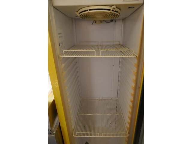 Vitrinefrigo lipton ice tea - afbeelding 3 van  5