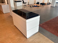 Vitrinekast (2x) - afbeelding 2 van  3