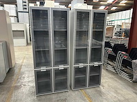Vitrinekast (2x) - afbeelding 1 van  6