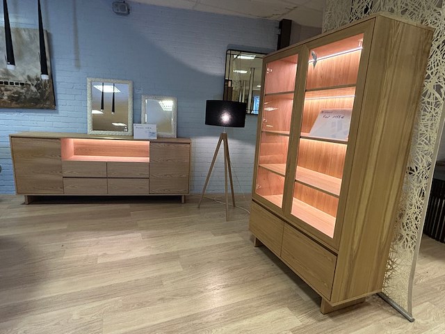 Vitrinekast, dressoir - afbeelding 1 van  17