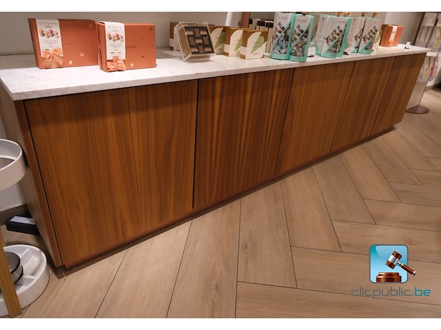 Vitrinekast en planken - afbeelding 5 van  6