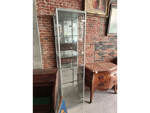 Vitrinekast met spiegel - afbeelding 2 van  2