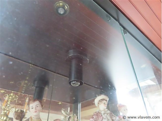 Vitrinekast met verlichting, zonder inhoud - afbeelding 5 van  5
