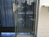 Vitrinekast met verlichting - afbeelding 1 van  4