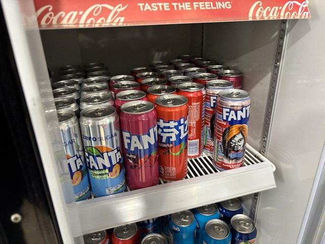 Vitrinekoeling coca cola incl inhoud - afbeelding 7 van  9