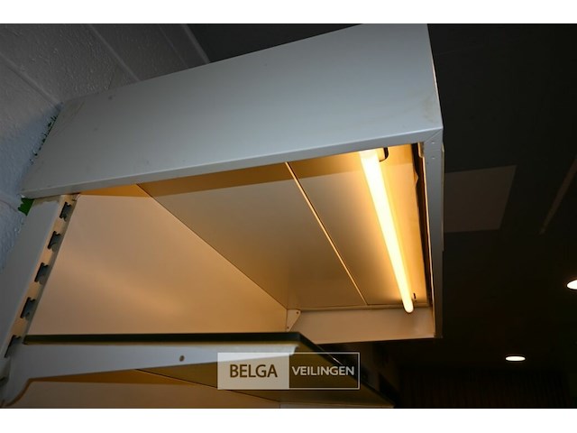 Vitrinerek met verlichting - afbeelding 3 van  9