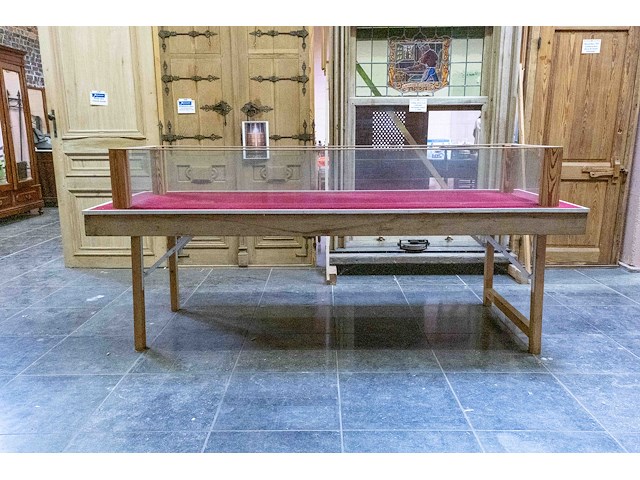 Vitrinetafel met glazen afdekblad br225 h70 - afbeelding 1 van  1