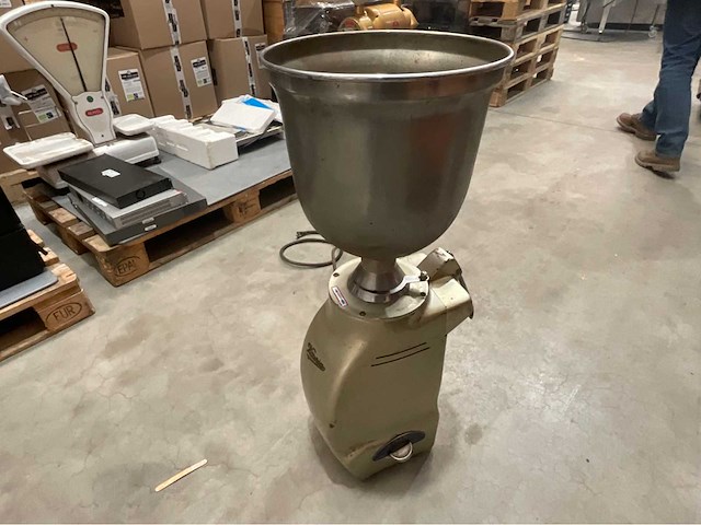 Vittoria molen / koffiemolen koffiemolen koffiemolen - afbeelding 1 van  8