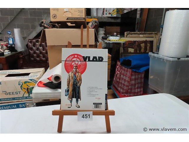 Vlad - afbeelding 2 van  2