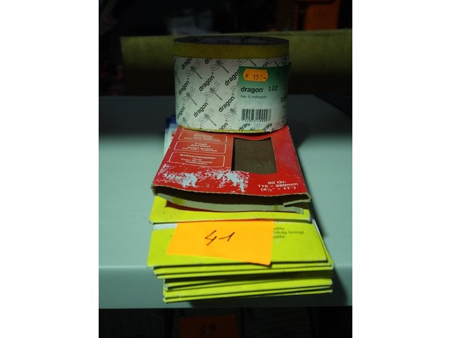 Vlakschuurmachine en schuurpapier - afbeelding 3 van  3