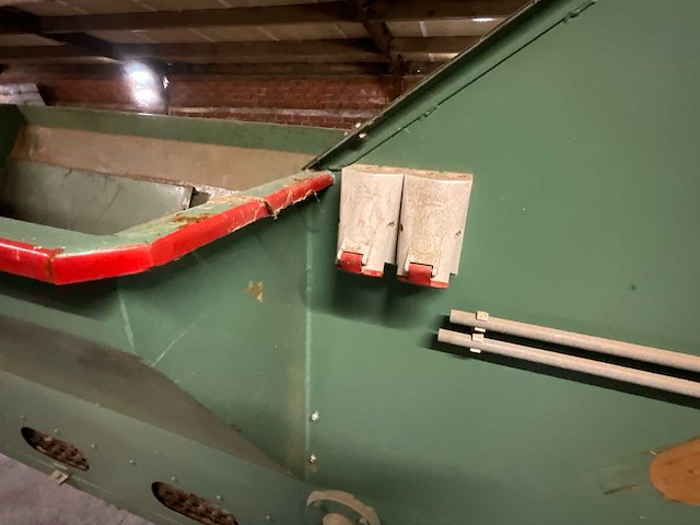 Vlamalin voorraadbunker trayvulmachine - afbeelding 2 van  10